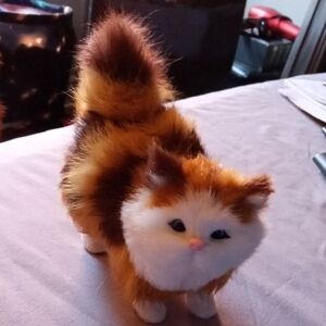 KITTEN STATUE 5 X 5 TAN/BROWN / WHITE FACE SOFT FUR HANDMADE